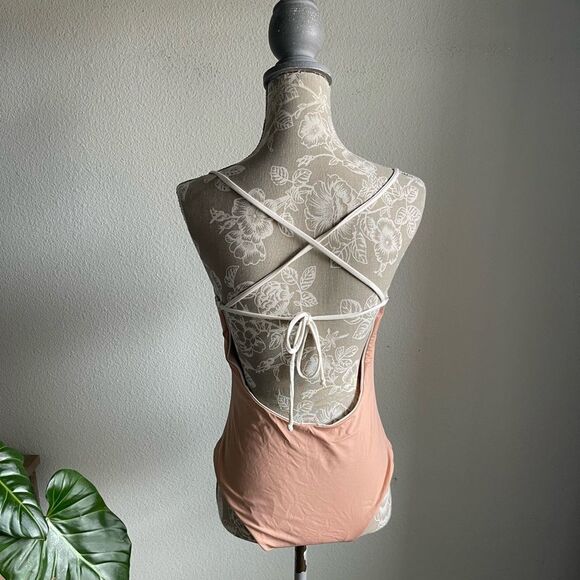 Venus Reversible Strappy Back One Piece Bathing Suit in Off White/Peach - Picture 6 of 12